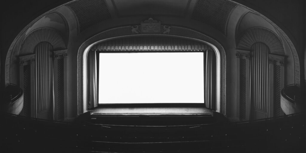 Hiroshi Sugimoto_theaters03